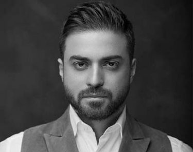 زیبای بی تاب