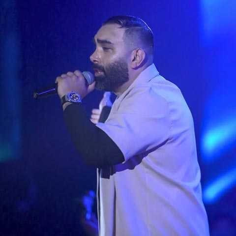 دانلود موزیک ویدیو مسعود صادقلو به نام آخر شب (اجرای لایو)